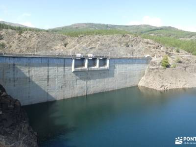 Embalse del Vado-Arquitectura Negra;tamajon pasarelas del rio mao laguna de taravilla cascada del ho